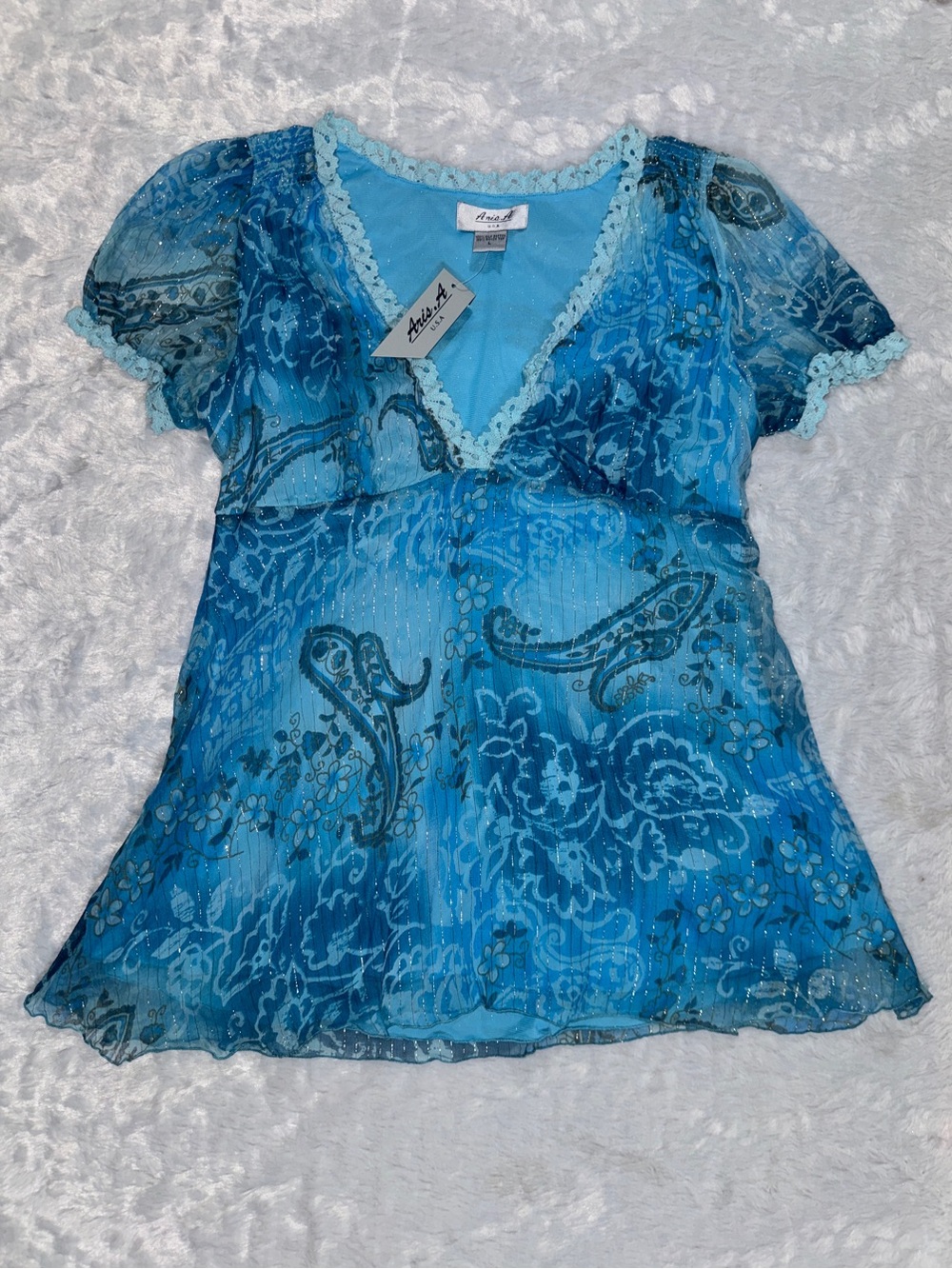 Aris.A NWT 100% Silk Bottom Blue & Turquoise Paisley V-Neck Sheer Blouse